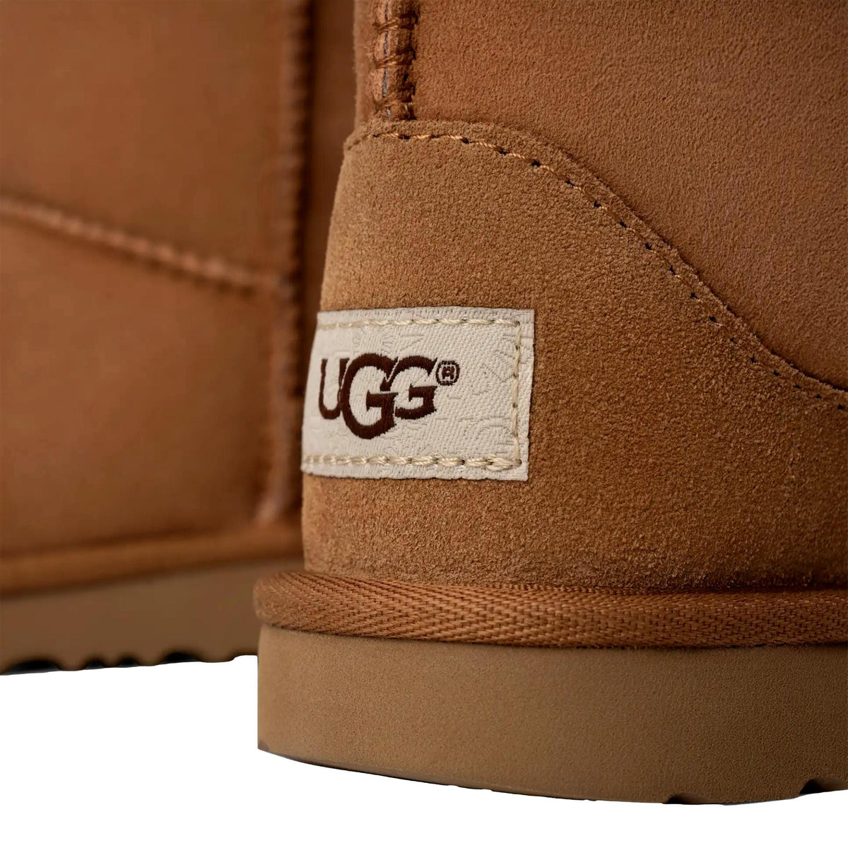 UGG Classic II Chestnut 1017703-CHE Grade-School