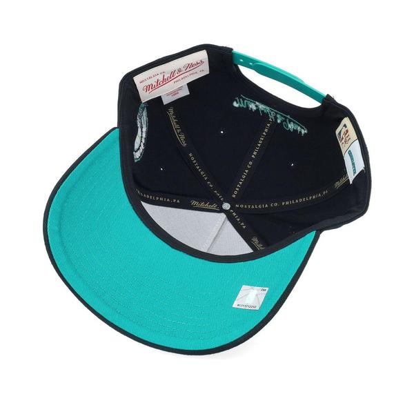 Mitchell & Ness Charlotte Hornets Class Act Pro HWC Snapback Hat Black