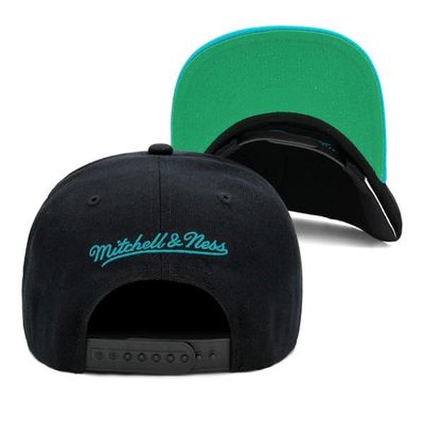 Mitchell & Ness Charlotte Hornets Team Script 2.0 HWC Snapback Hat Black - Teal