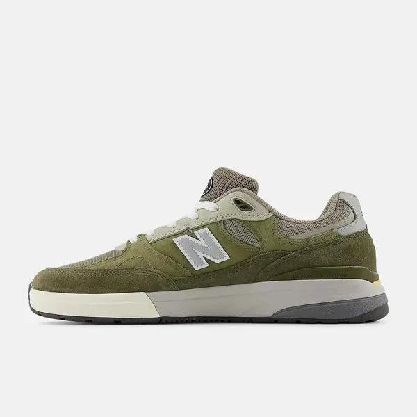 New Balance Numeric Andrew Reynolds 933 NM933JKL Green - Green