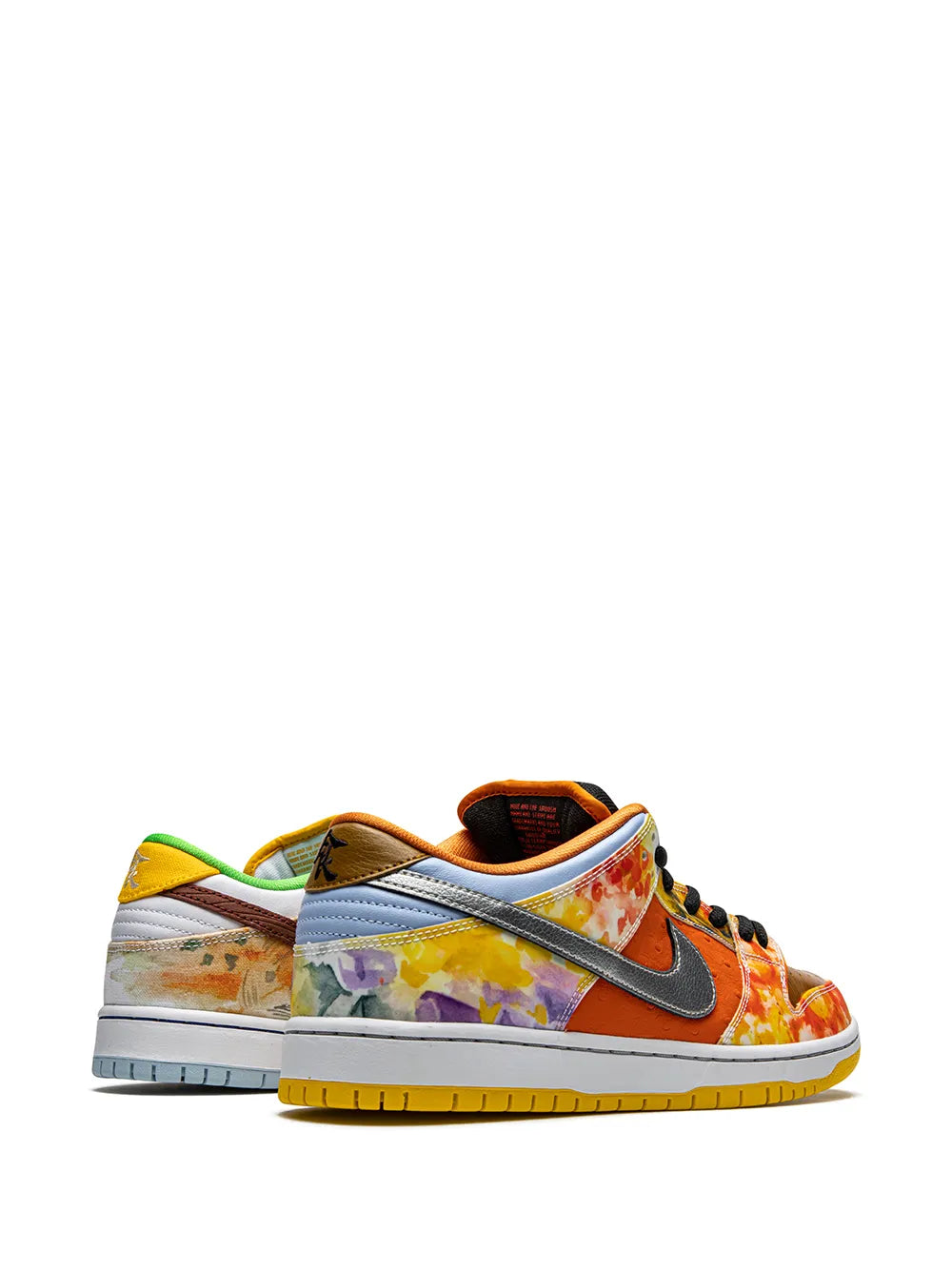 Nike Sb Dunk Low Street Hawker Sneakers