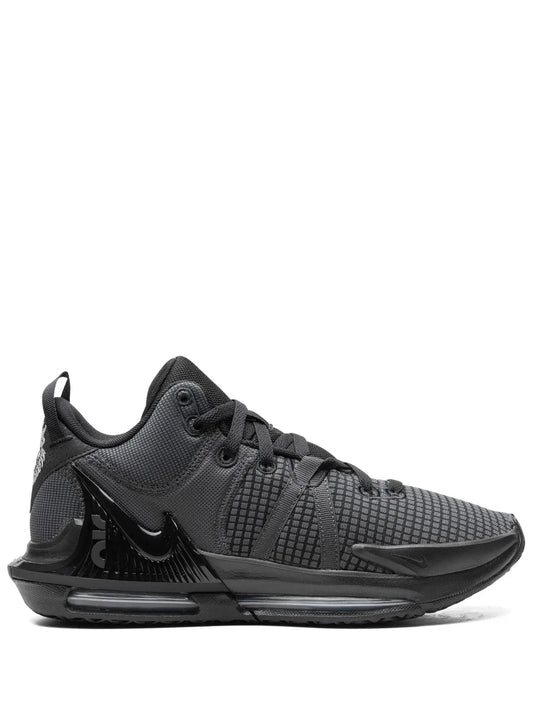 Nike Lebron Witness 7