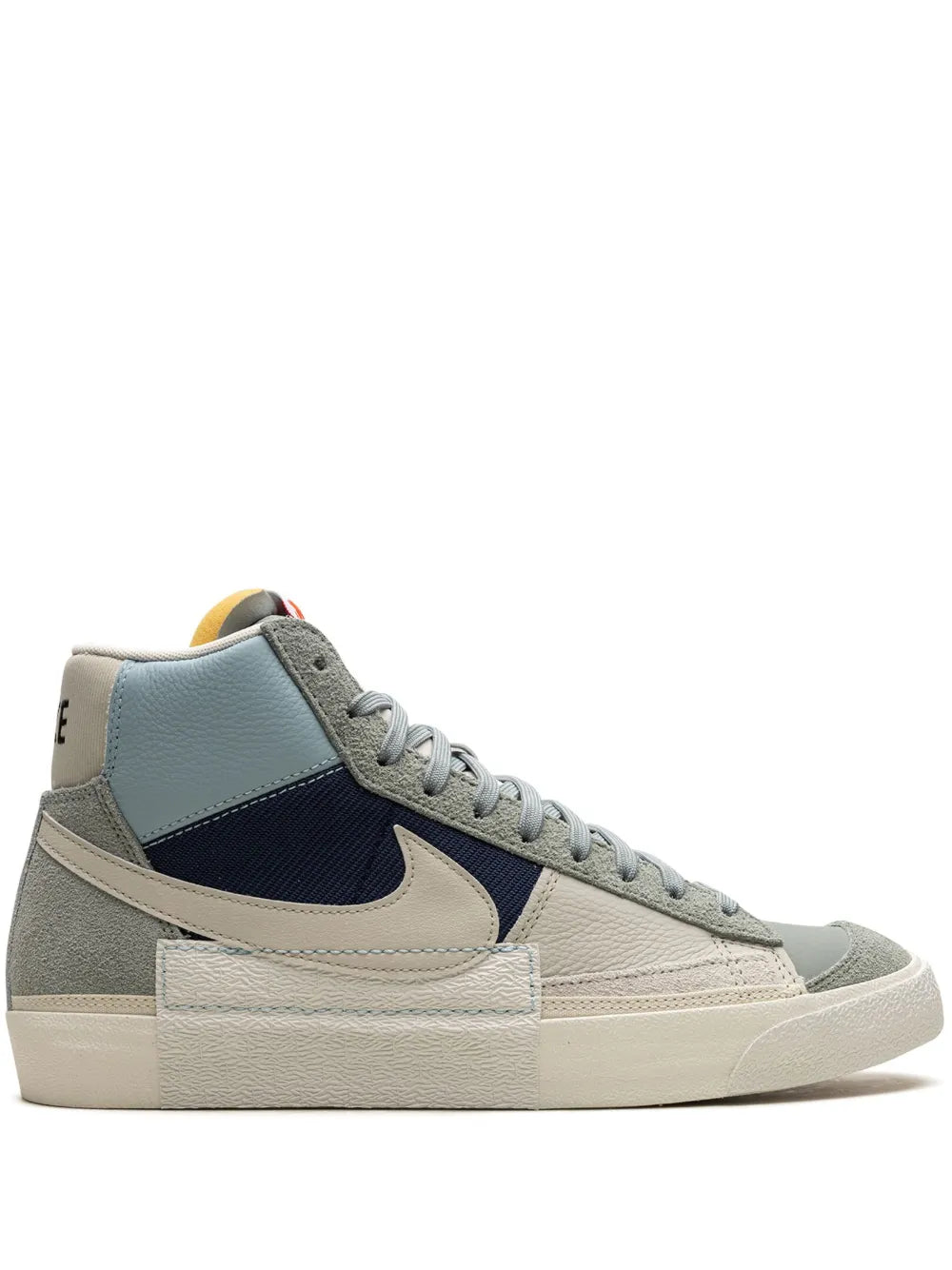 Nike Blazer Mid