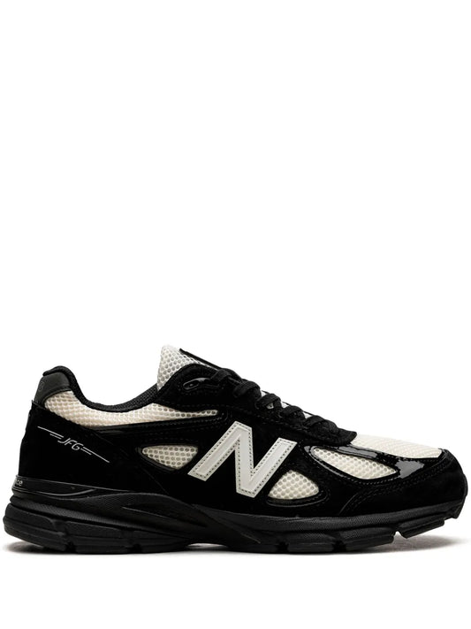 New Balance 990V4