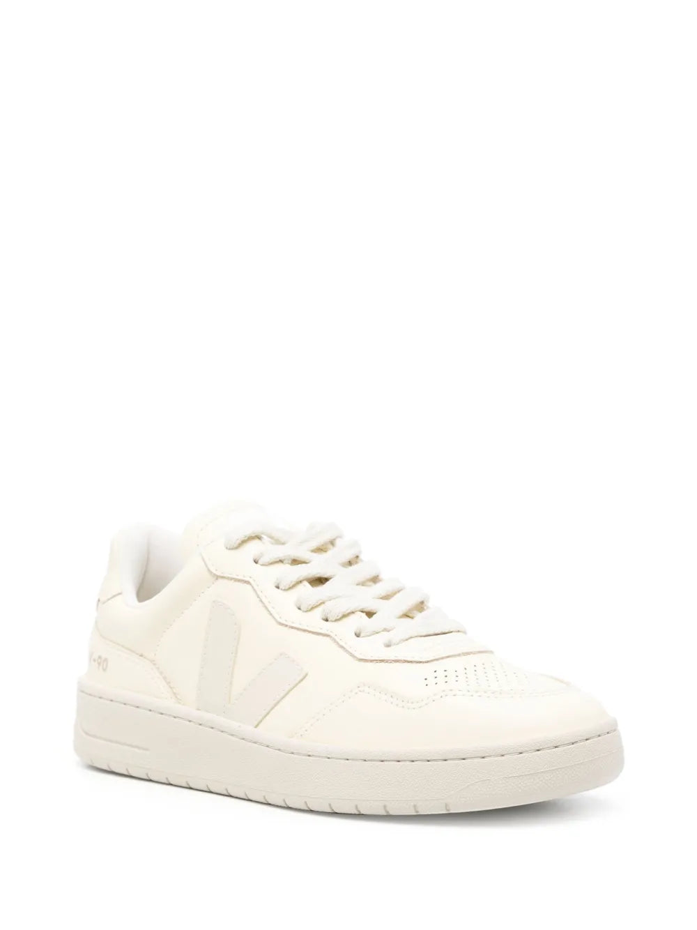VEJA V-90 Leather