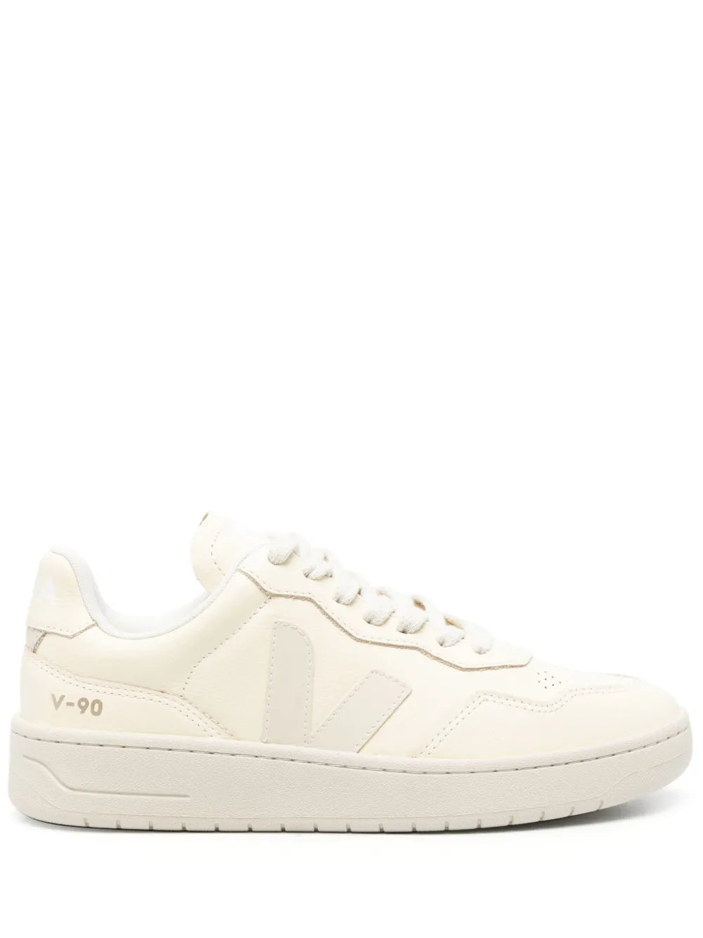 VEJA V-90 Leather