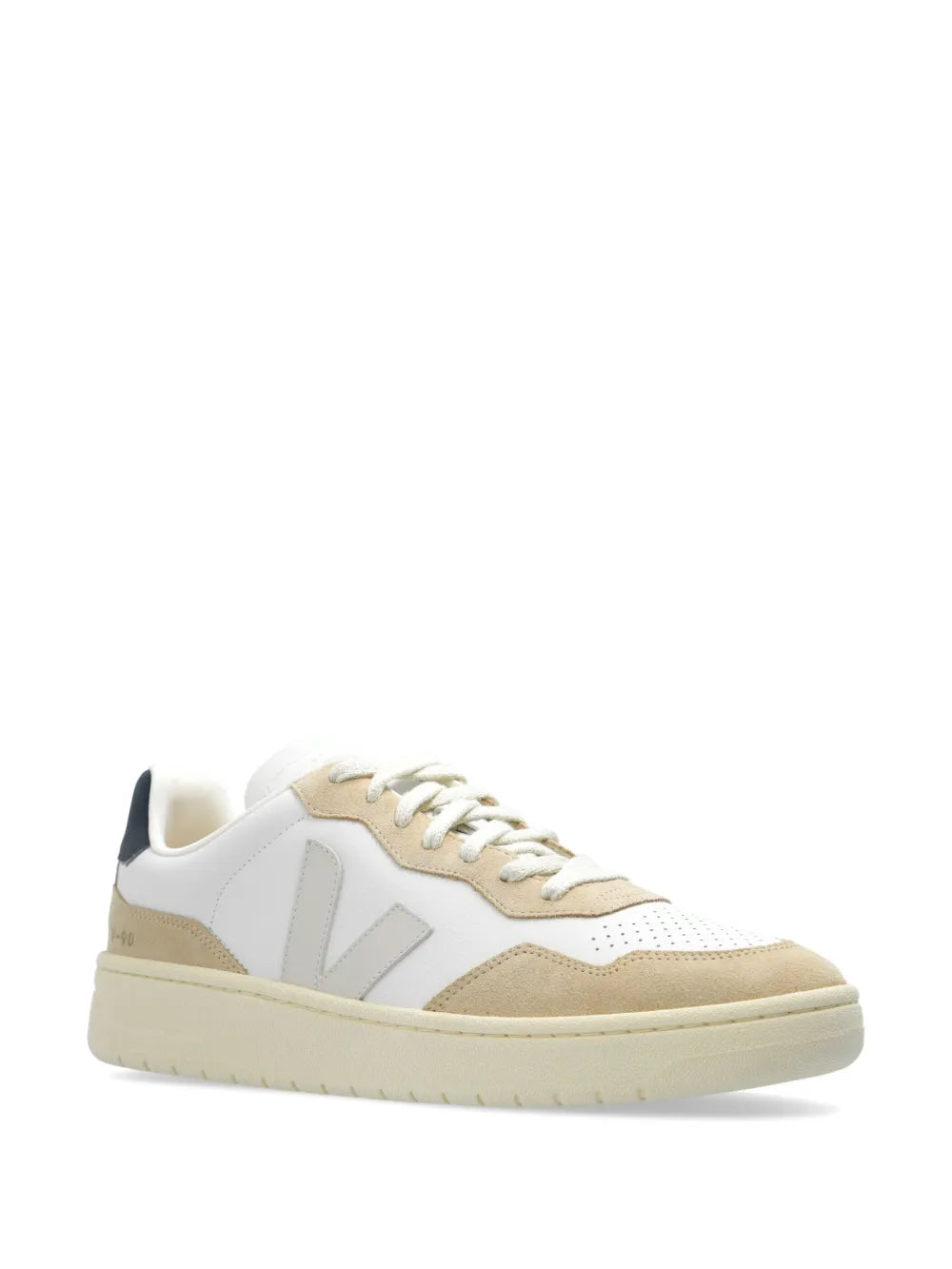 VEJA V-90 Leather