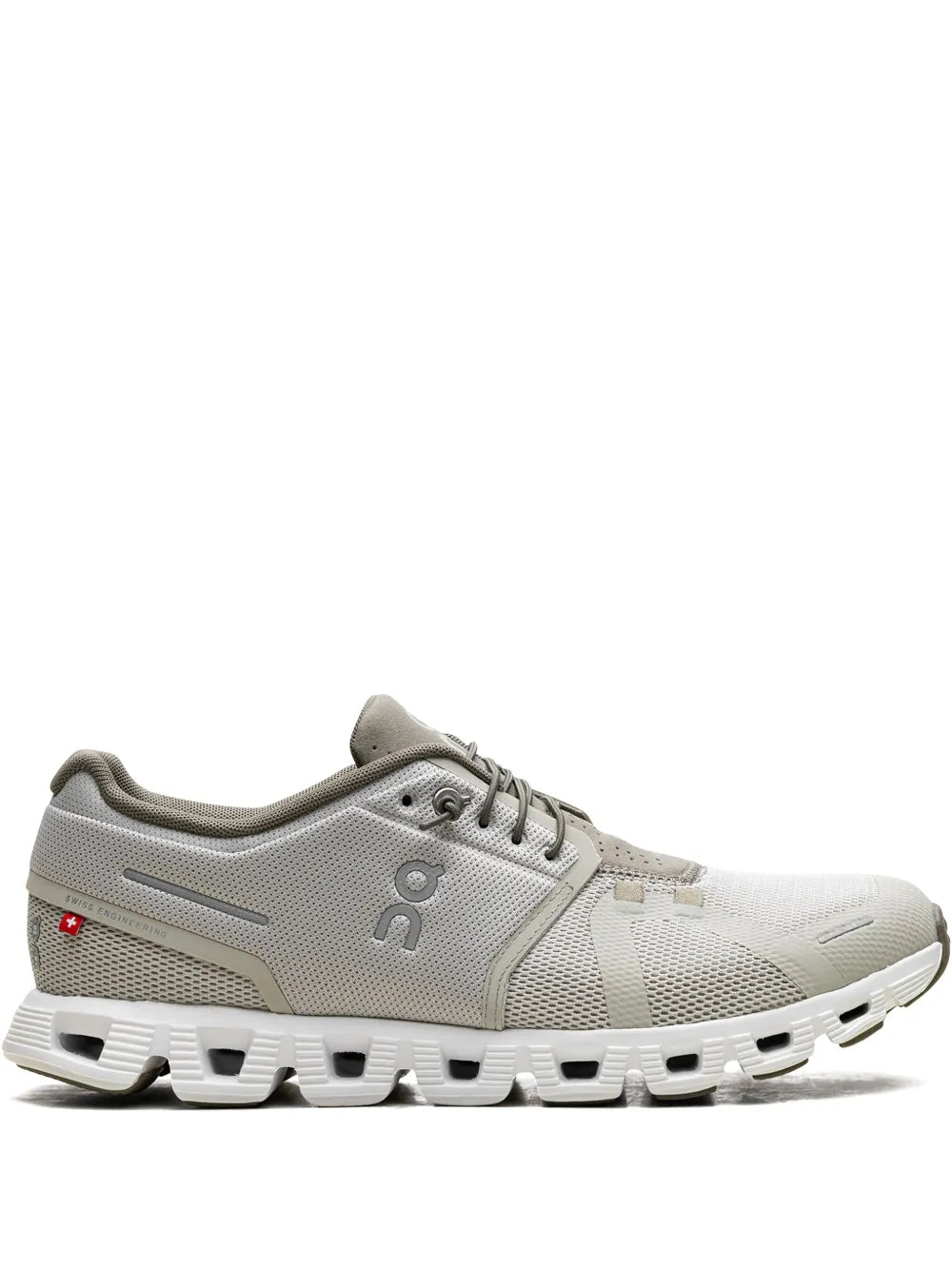 On Running Cloud 5 Chalk Grove Sneakers