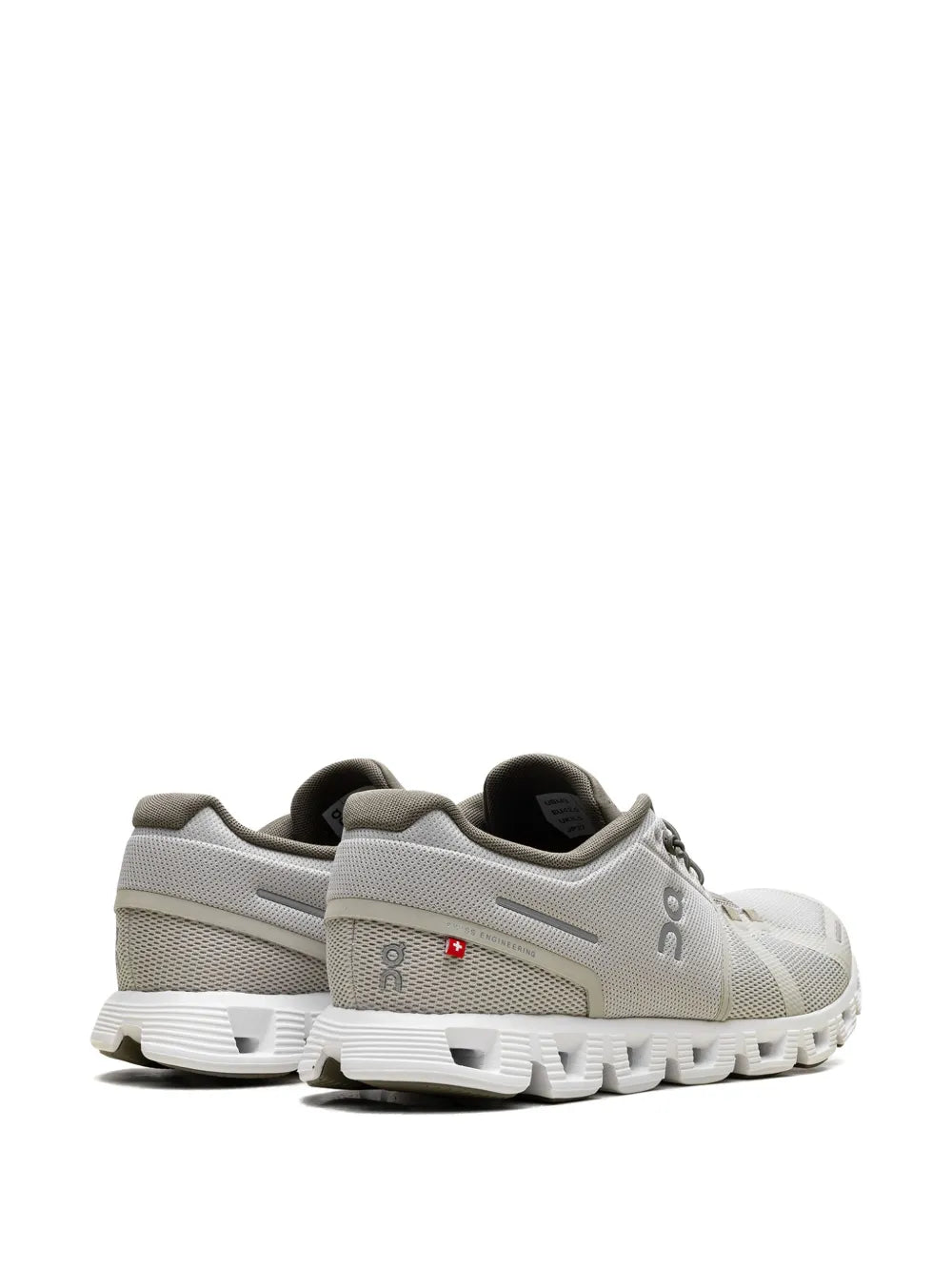 On Running Cloud 5 Chalk Grove Sneakers