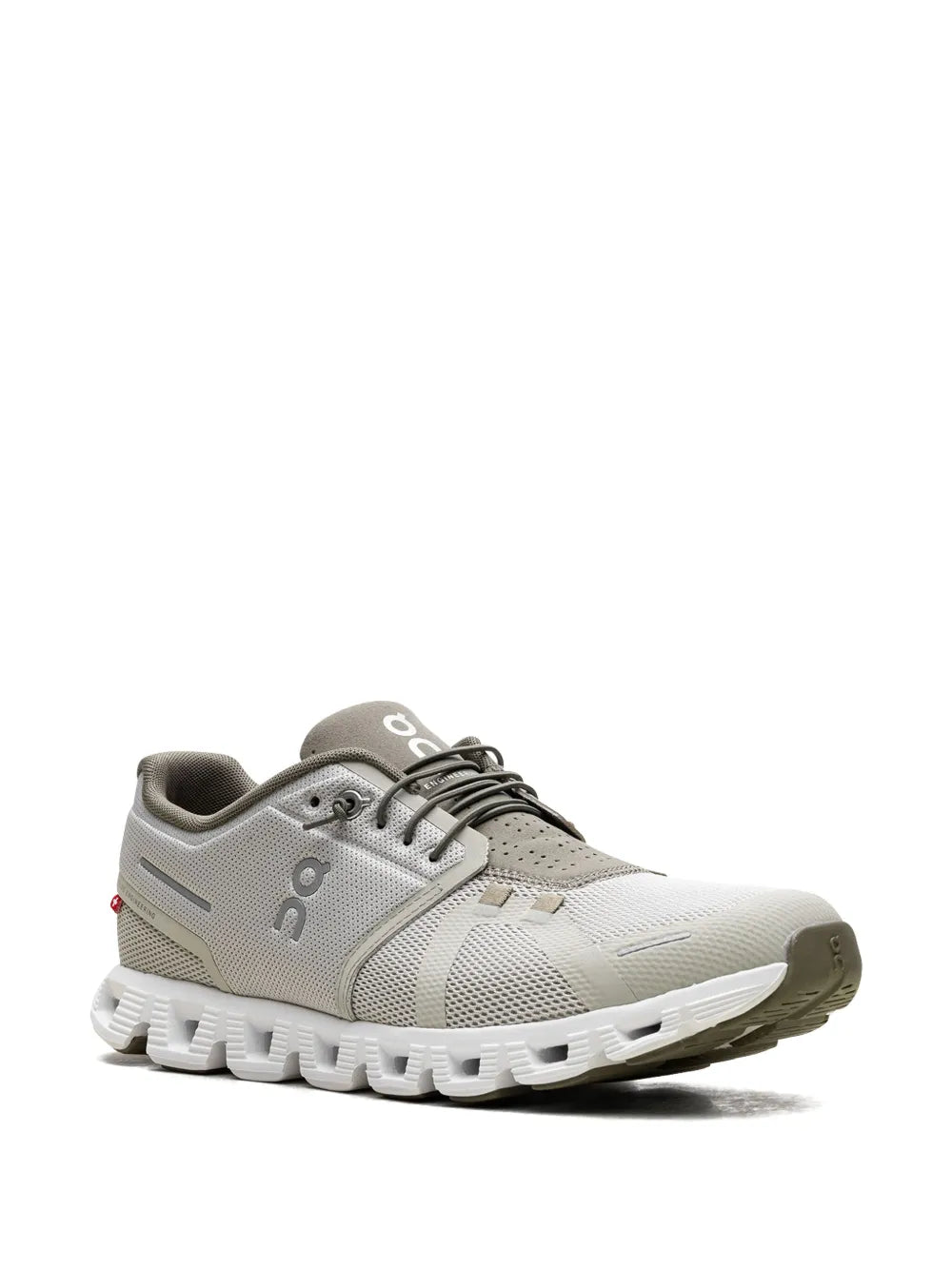 On Running Cloud 5 Chalk Grove Sneakers