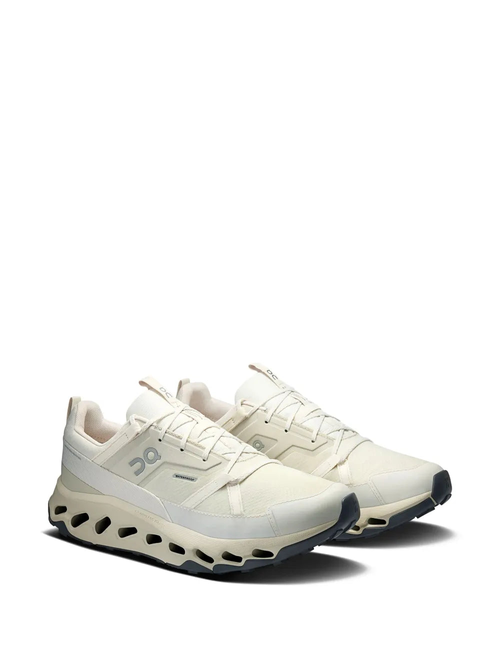 On Running Cloudtilt Lace-Up Sneakers