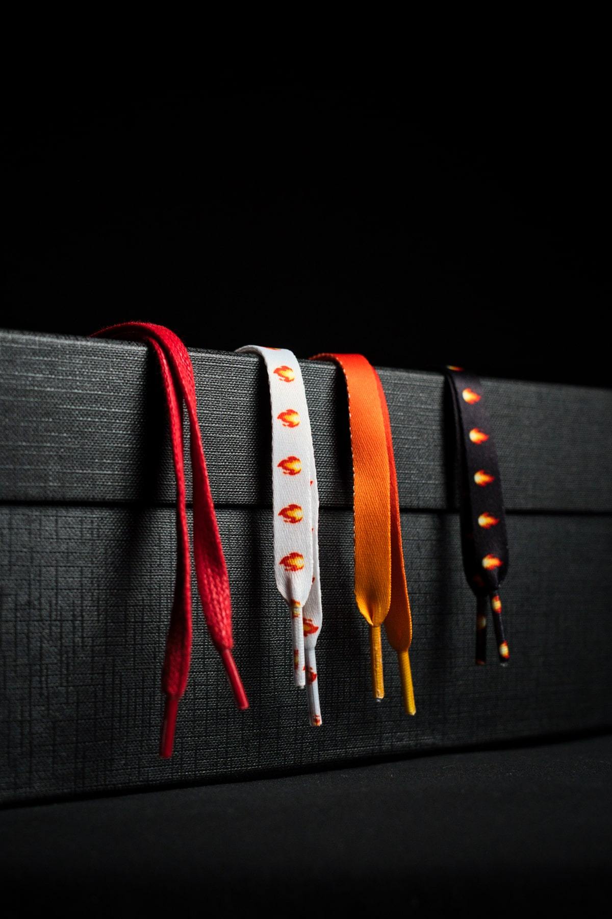 Laces | (Red)