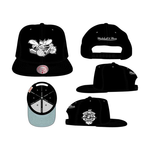 Mitchell & Ness Charlotte Hornets Panda Pro HWC Snapback Hat Black