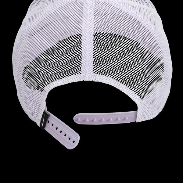 Nike Rise Structured Trucker Hat Hydrangeas - White