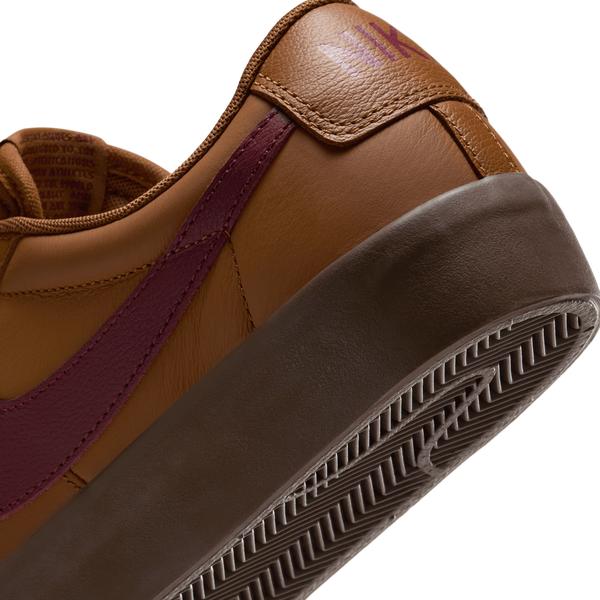 Nike SB Blazer Low PRO GT Light British Tan - Dark Team Red