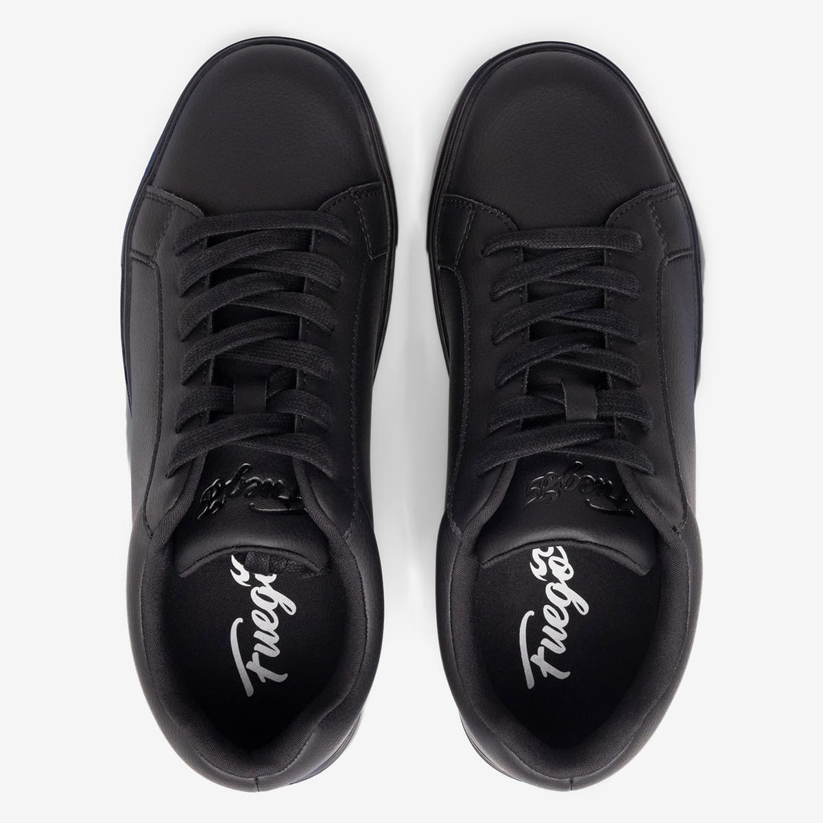All-black Low-top