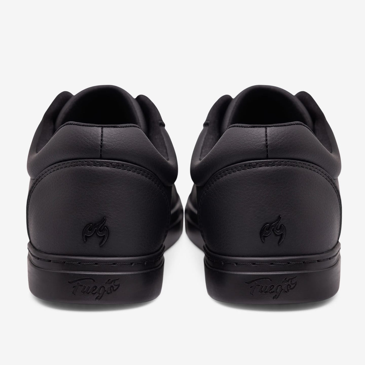 All-black Low-top