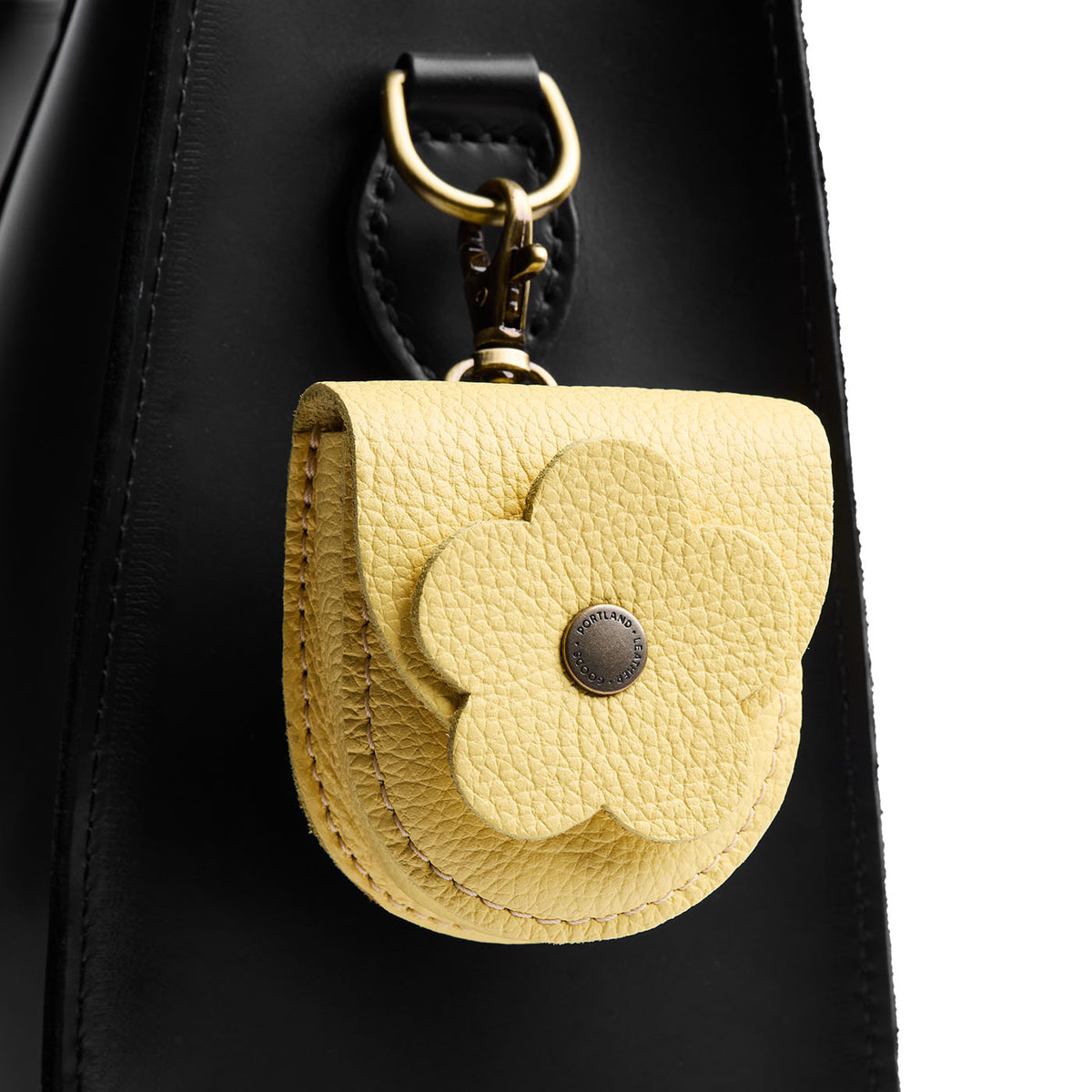 Petunia Pouch